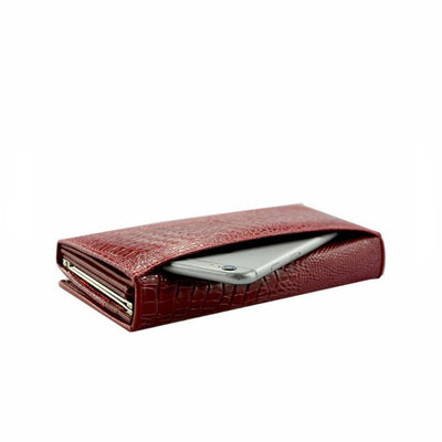 Madison™ Style | Elegant Embossing RFID Wallet