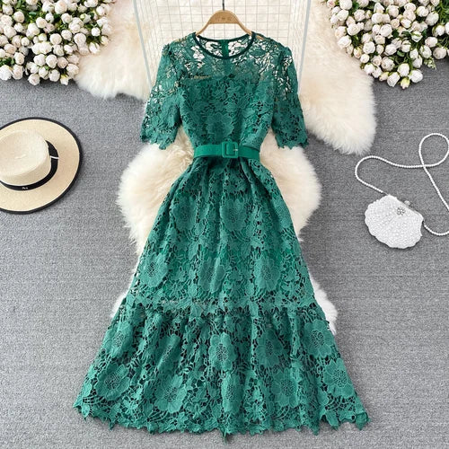 Avery™ - Stylish Floral Lace Midi Dress